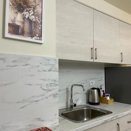 Margen - Center Tirana