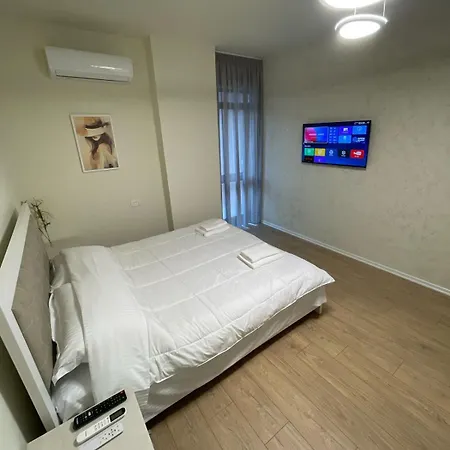 Margen - Center Lägenhet Tirana